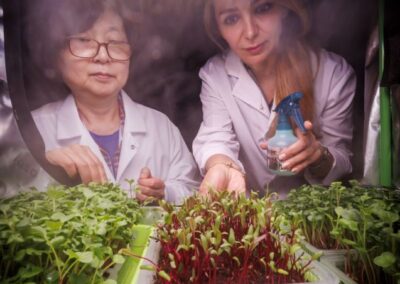 Making (Light) Waves for Microgreens